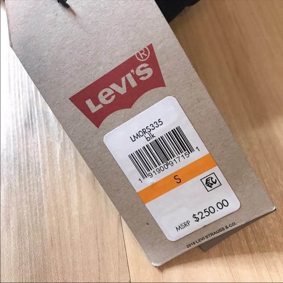 Levi’s Sherpa Faux Suede Trucker Jacket - Picture 9 of 9